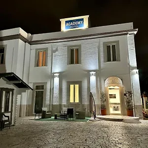 https://academy-hotel.it-romehotels.com