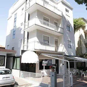 https://hotel-pigalle.riccione-hotels.org