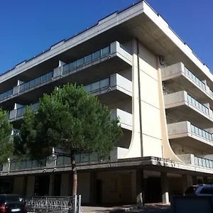 https://pineta-verde.emilia-romagnahotels.net